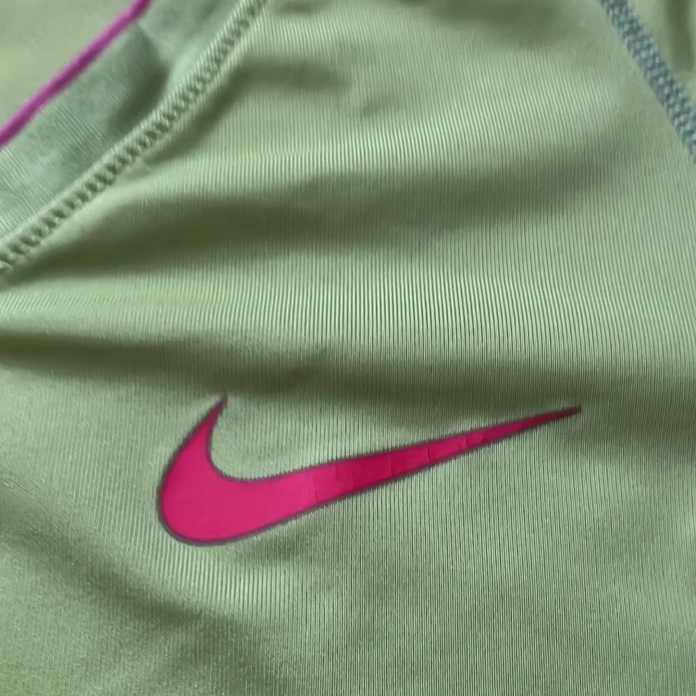 Women’s Nike Pro Shirt